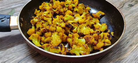 Cauliflower stir fry(south indian style) cauliflower stir fry is a simple south indian dish that is usually served as a side with rice and curry variety for lunch. Cauliflower stir fry Recipe | Gobi fry | Simple ...