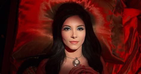 The Love Witch Film Review The Horror Entertainment Magazine