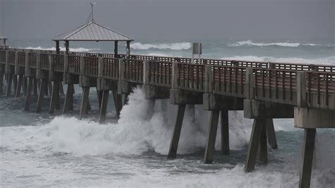 Tropical Storm Isaias Grazes Florida En Route To The Carolinas