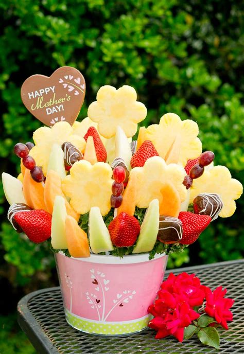 What's the best present for mother's day. Perfect Mother's Day Gift: Mother's Day Swizzle Bouquet