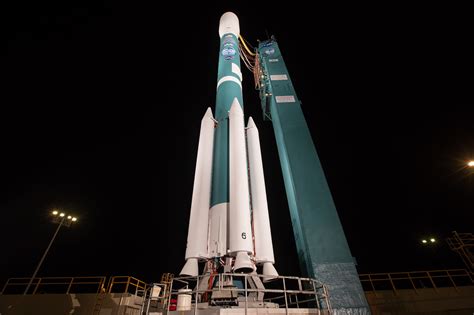 Space UpClose: Last Delta II to Live On at Lasting Home at Famous