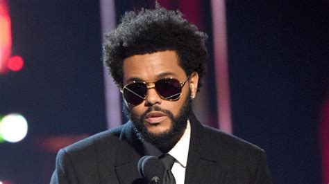 „the Weeknds Blinding Lights“ Yra Ilgiausiai Užimta „billboard Hot 100