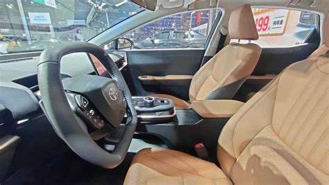 Toyota Apresenta Sedã Elétrico Com Porte De Corolla Ao Vivo Veja Fotos