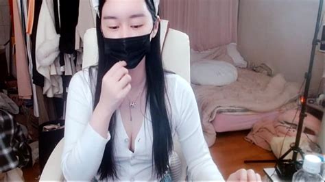 Yuunalee Naked Stripping On Cam For Live Sex Video Chat Ftvgirlsfans