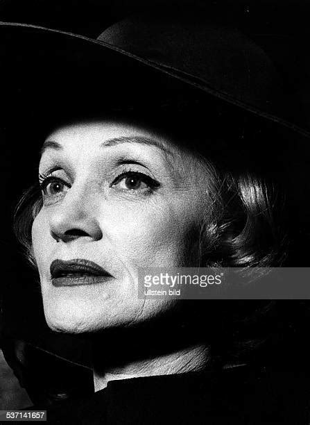 Marlene In Berlin 1960 Dietrich Photos And Premium High Res Pictures