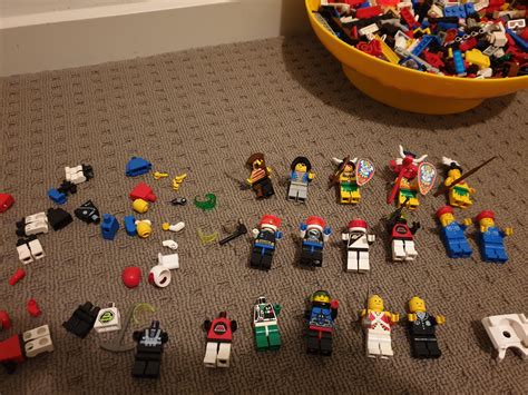 Managed To Salvage Some Cool Old Minifigs From These Amassed Old Pieces