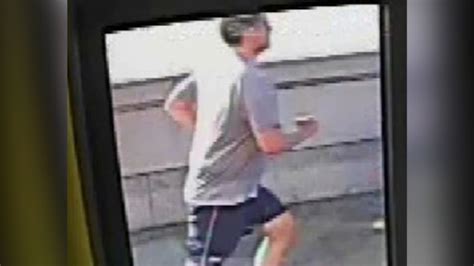 police hunting jogger who pushed woman in front of london bus cnn