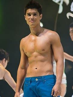 JC DE VERA 13