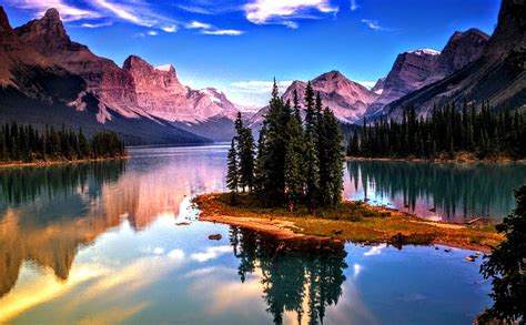 Beautiful Lake Mountain And Landscape Wallpaper By Rogue