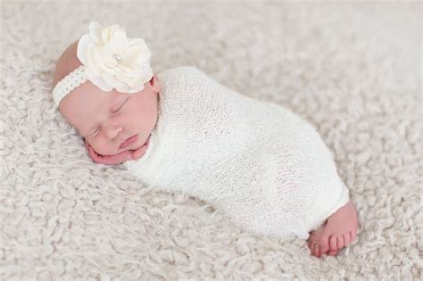 Love All The White On White In This Newborn Session