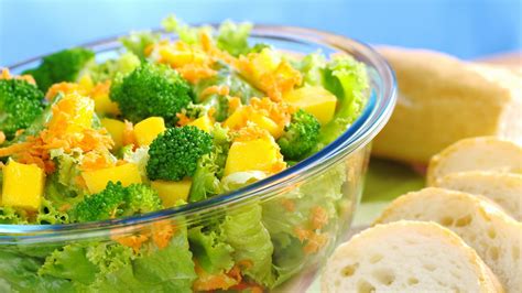 Vegetable Salad In Round Clear Glass Bowl Beside Sliced Bread Hd