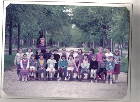 Photo De Classe CE1 De 1984 Ecole Edouard Herriot Chaumont Copains