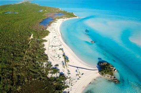 Explore the bahamas holidays and discover the best time and places to visit. Grootste privé-eiland op de Bahamas staat te koop ...