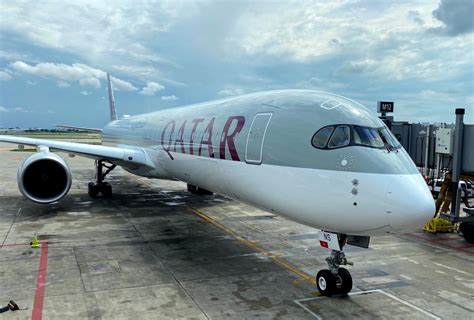 Uh Oh Qatar Airways Grounds 13 Airbus A350s One Mile At A Time