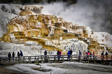 mammoth hot springs im yellowstone national park foto and bild usa world landschaft bilder auf