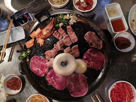 My Favorite Place To Eat Yakiniku Don Day The Best Korean Food
