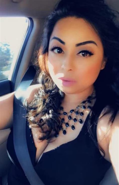Sexy Latina With Big Booty Clararojas