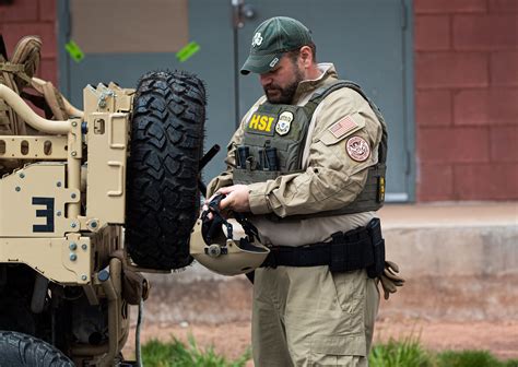 Hsi Rapid Response Team Conducts Field Exercises At Ft Indiantown Gap