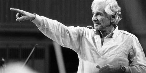 Leonard bernstein, american composer, conductor, pianist, educator, and humanitarian. 100 ans de Leonard Bernstein : hommage au prodige ...