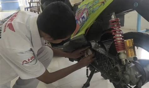 Siswa Smkn 5 Pekanbaru Akan Konversi Sepeda Motor Bbm Karyawan Rapp