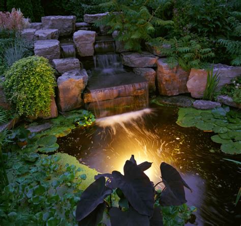 Modern house in the evening. 41 Stunning Backyard Landscaping Ideas (PICTURES)
