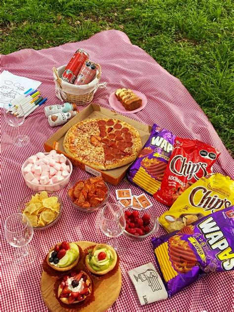 picnic en 2023 recetas para picnic comida para picnic picnic en la playa