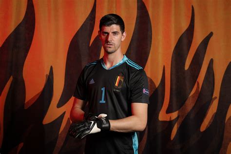 50 Thibaut Courtois Fondos De Pantalla Hd Y Fondos De Escritorio