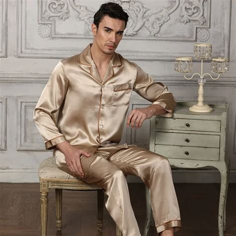 2019 New Genuine Silk Pajamas Man Two Piece Sets 100 Silkworm Silk Sleepwear Male Comfortable
