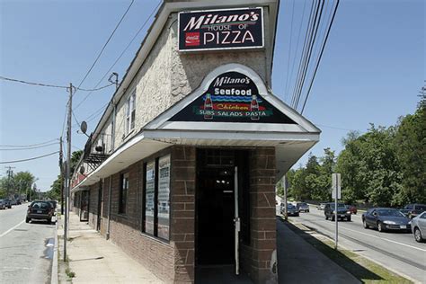 I had not been here for several years and this visit was every bit as good as my last.there are several other good. Milano's House of Pizza and Seafood TEL: (603) 883-6610 ...