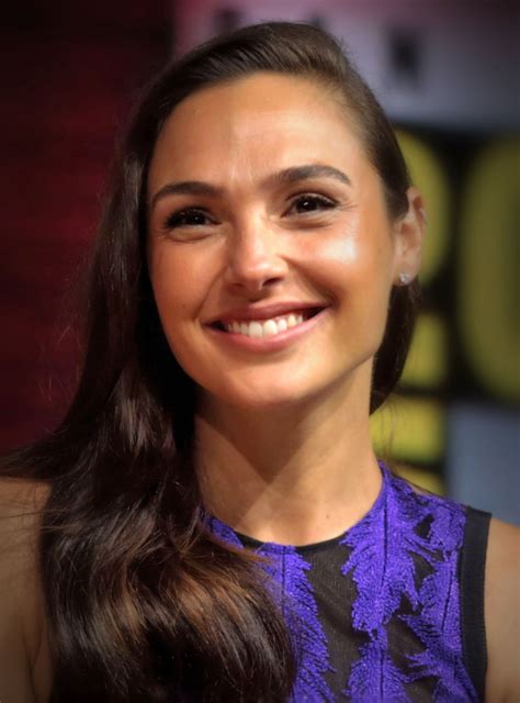 Her parents are irit, a teacher, and michael, an engineer. Gal Gadot - Wikipédia, a enciclopédia livre