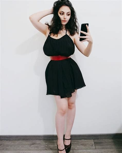 Shiftymine Twitch Streamer With Big Tits Page Of Fapdungeon