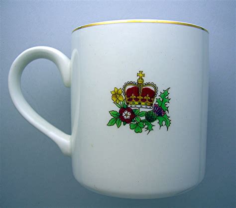 Queen Elizabeth Ii Silver Jubilee Coffee Mug