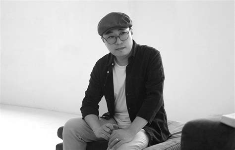 For westerners, yang usually calls up the philosophy of yin and yang. Yang Yongliang - Wikipedia