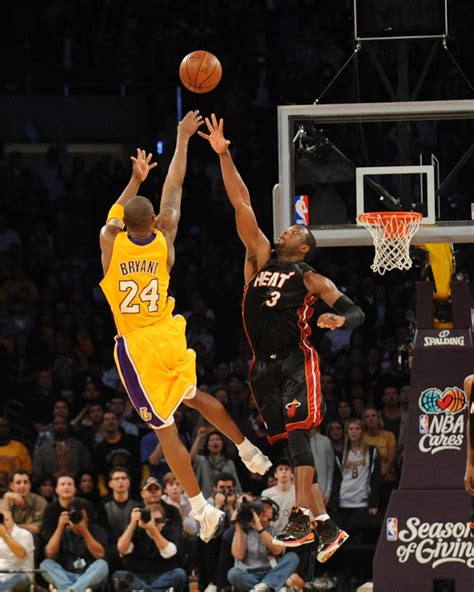 How Kobe Bryant Made His Signature Fade Away An Unstoppable Weapon 🔥🐍 How Kobe Bryant Made His