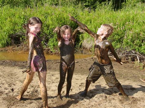 Swimming In The Creek Three Mud Soaked Cousins Decide To Have A Mud Bath Looks Familiar Mud