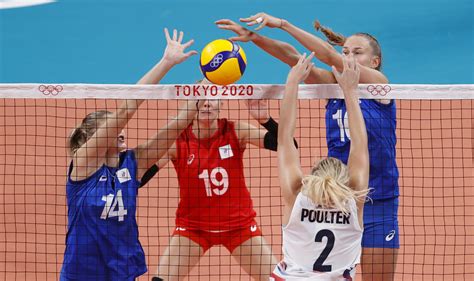 Volleyball U S Crushed By Roc After Thompson Injury China Eliminated Reuters