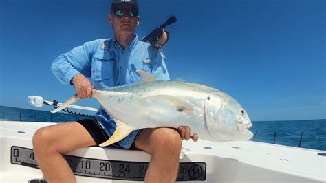 Saltwater Fly Fishing With Michael Mauri Moldy Chum