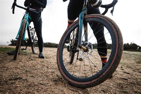 Should You Choose A 650b Or 700c Wheel Parcours Velo