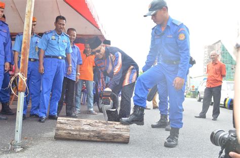 Panduan buat anda yang ingin menjadi anggota sukarelawan angkatan pertahanan awam (apm). ::LAMAN BLOG ANGKATAN PERTAHANAN AWAM MALAYSIA NEGERI ...