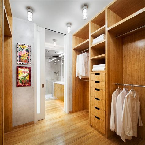 Check spelling or type a new query. Master Bath Leads to Walk-in Closet & Dressing Room | HGTV
