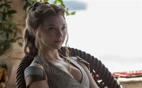 Welcome to captivating natalie dormer one of the largest and longest running sources dedicated to british actress natalie dormer. Game of Thrones saison 5 : Natalie Dormer veut plus d ...