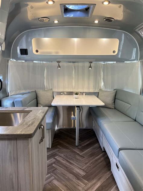 2021 Airstream International 25ft Travel Trailer For Sale In Seattle Wa