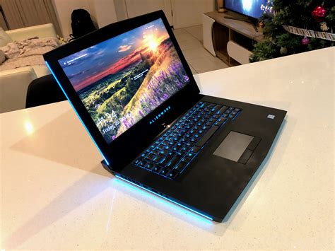 Alienware 15 R4 Gaming Laptop Review Mobile Colossus