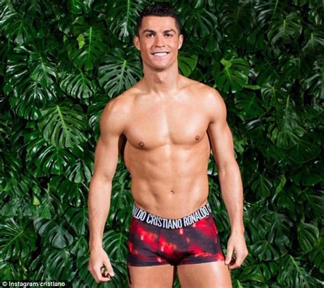 Cristiano Ronaldo Shares Naked Photoshoot With Fans Daily Mail Online