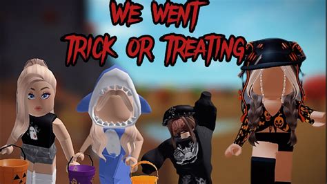 Trick Or Treating Bloxburg Rp With Voice Halloween Special Youtube