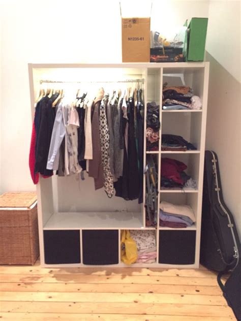 Kleiderschränke unterscheiden sich in größe, farbe, material, design, lackierung und baustil. Offener Kleiderschrank aus IKEA Kallax in 60598 Frankfurt ...