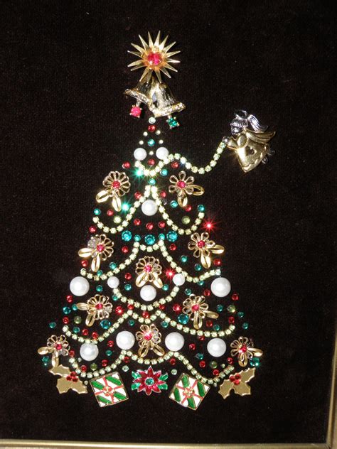 Vintage Jewelry Christmas Tree Red And Green Rhinestone Garland And Angel