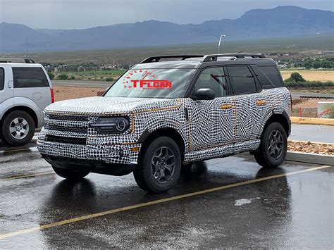 Ford's already offering bundled, themed accessory packs and as with any new product launch, technology is a key part of the bronco sport's debut. Breaking News: 2021 Ford Bronco Sport Spied Looking ...
