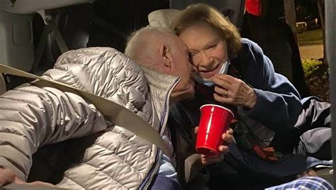 Former President Jimmy Carter Shares New Years Kiss With Wife Rosalynn