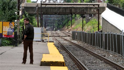 Philadelphia Rail Service Resumes After Obama Intervenes